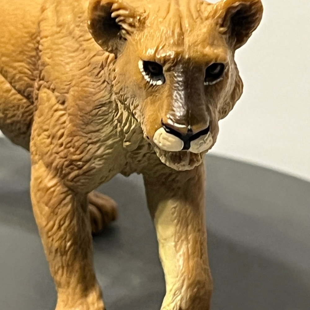 Safari Lioness Realistic Brown Lion Toy - Realistic Animal Play Figure